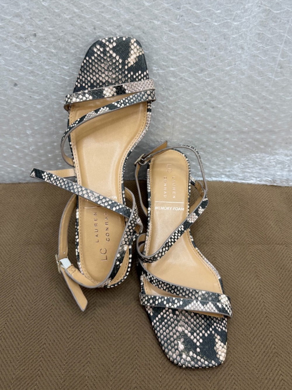 LC Lauren Conrad Memory Foam Snake-Print Strappy Heels Black & Cream 8.5 Wmn